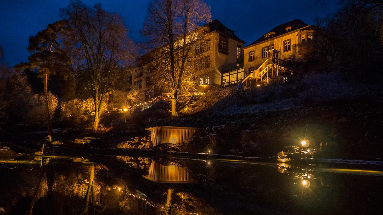 Naturteich der Franziskushöhe am Abend